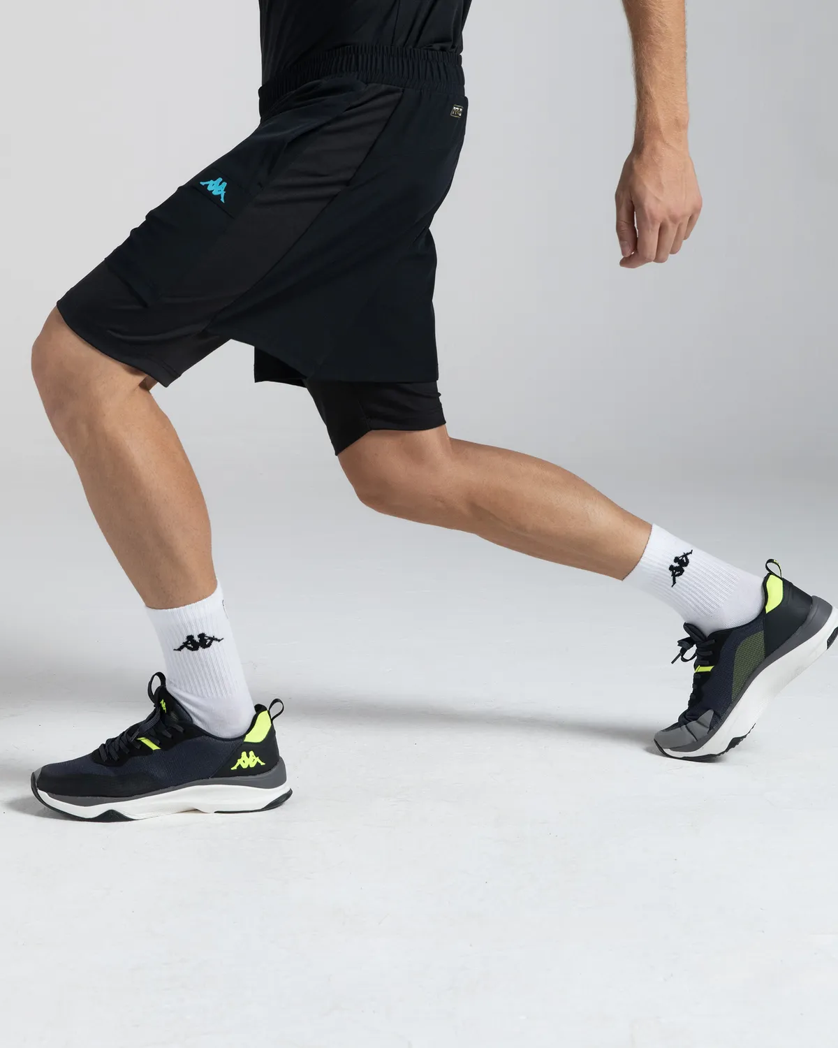 Siyah Kombat Efri Erkek Siyah Regular Fit Taytlı Şort