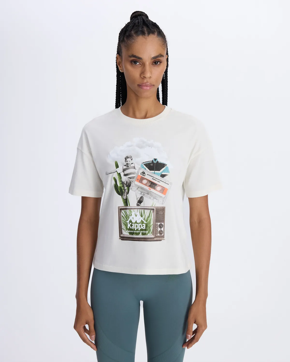 Beyaz Authentic Alessi Kadın Beyaz Comfort Fit Tişört