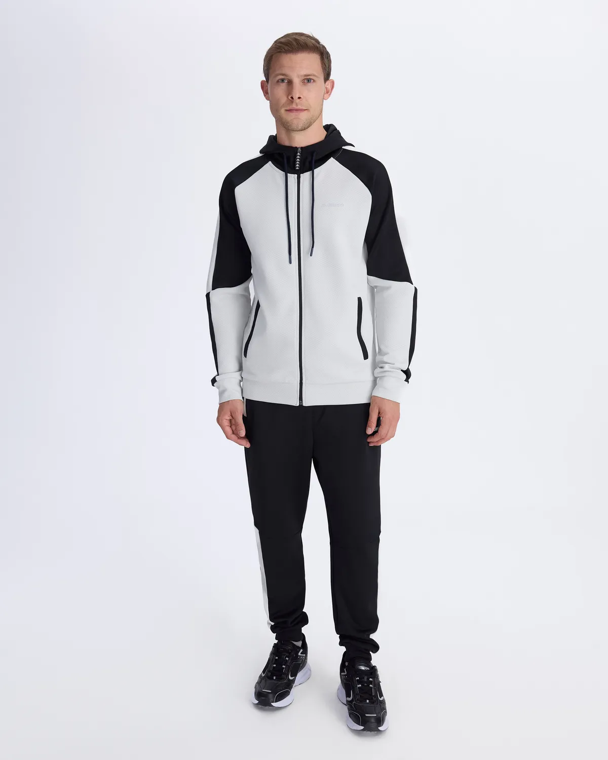 Siyah Lacty Full Zip Erkek Siyah-Beyaz Regular Fit Fermuarlı Eşofman Üstü