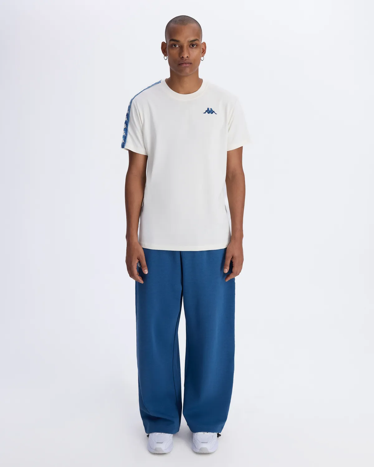 Beyaz Authentic 222 Banda Pueblogt Erkek Beyaz Regular Fit Tişört