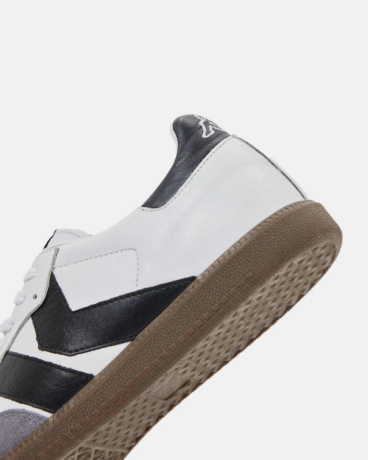 Beyaz Logo Tore Unisex Beyaz-Siyah Sneaker