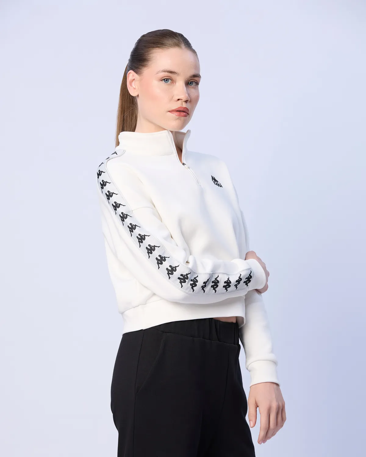 Beyaz Mines Kadın Beyaz Regular Fit Sweatshirt