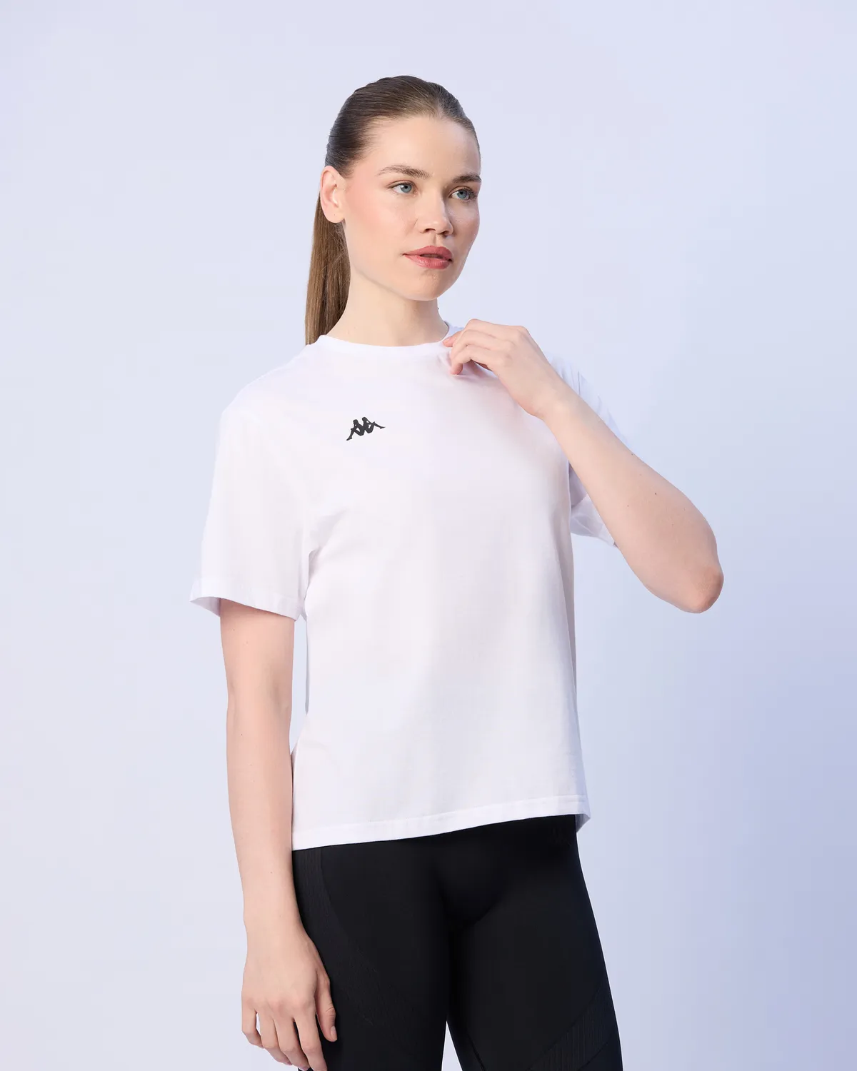 Beyaz Nadya Kadın Beyaz Regular Fit Tişört