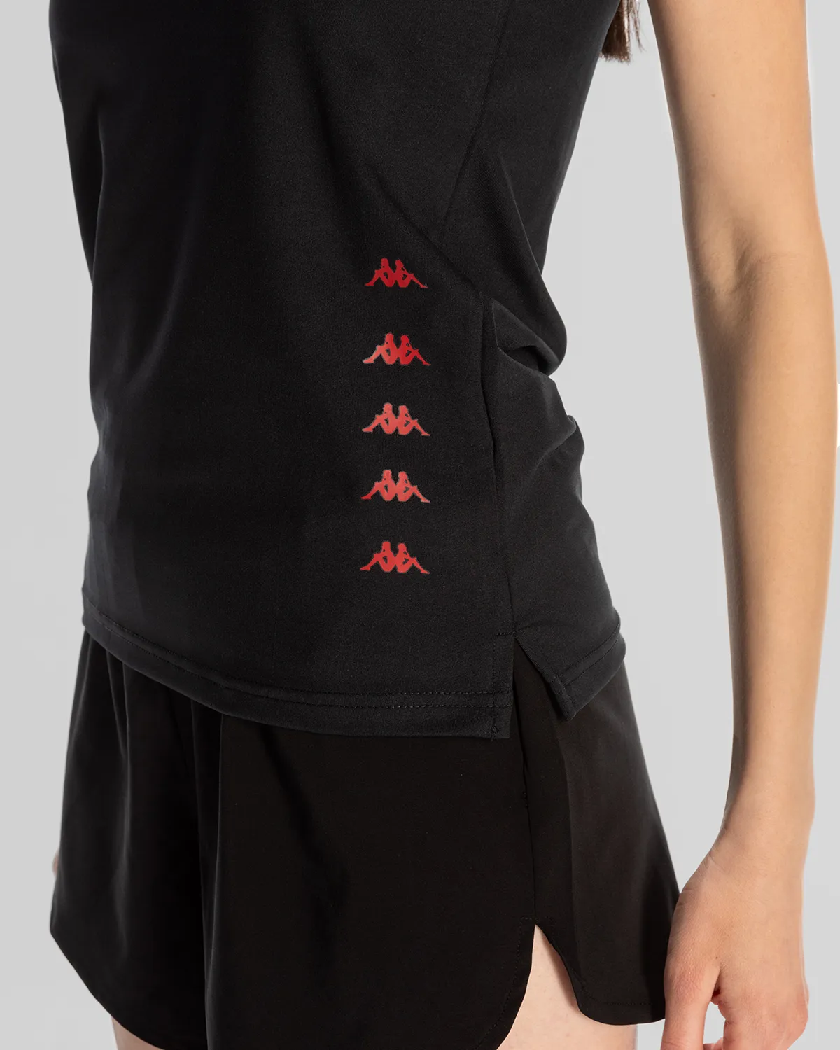 Siyah Survivor Woman Tank 1 Kadın Siyah-Kırmızı Regular Fit Atlet