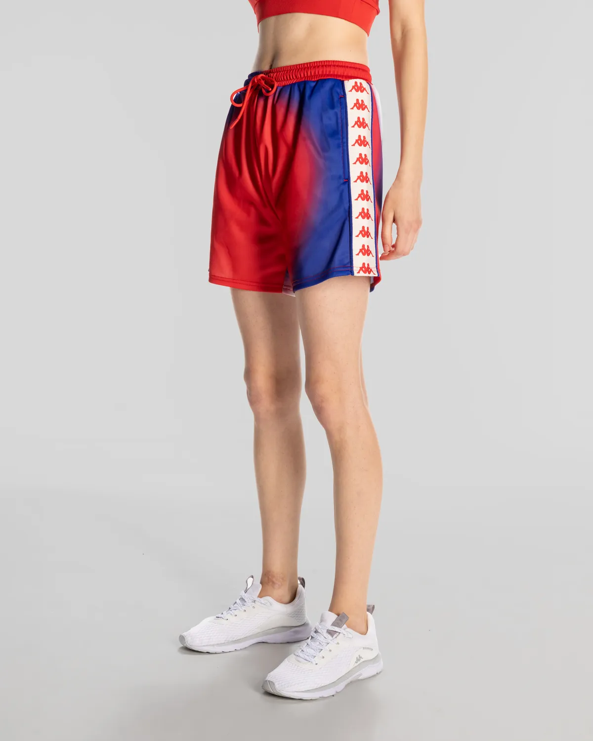 Beyaz 222 Banda Sacha 2 Graphik Kadın Beyaz-Mavi-Kırmızı Regular Fit Şort