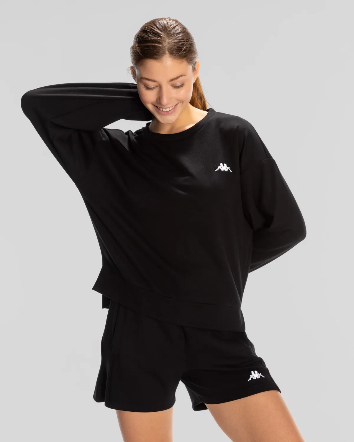 Siyah Authentic Sylia Sweatshirt Kadın Siyah Regular Fit Sweatshirt