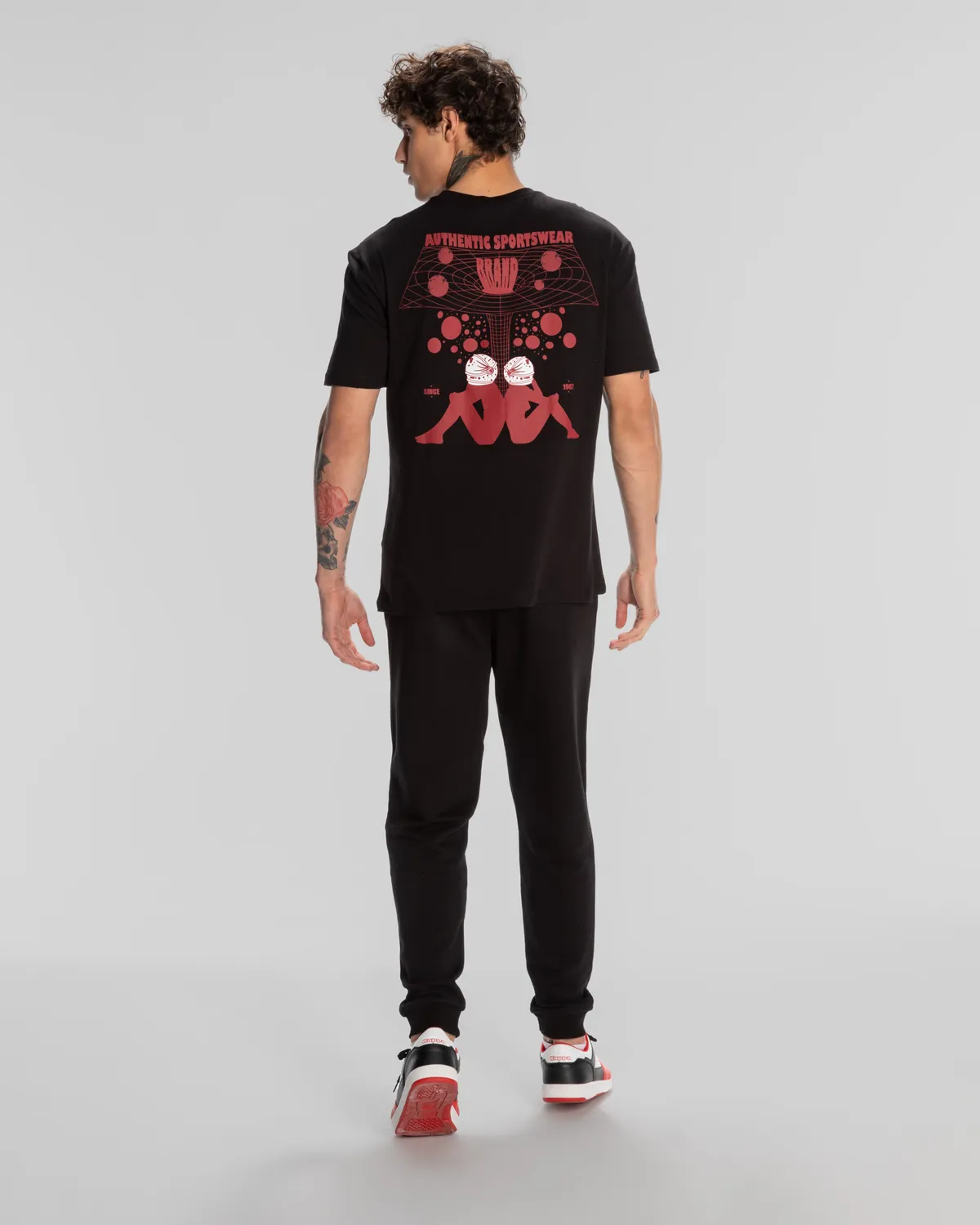 Siyah Authentic Space Jump T-Shirt Erkek Siyah Regular Fit Tişört