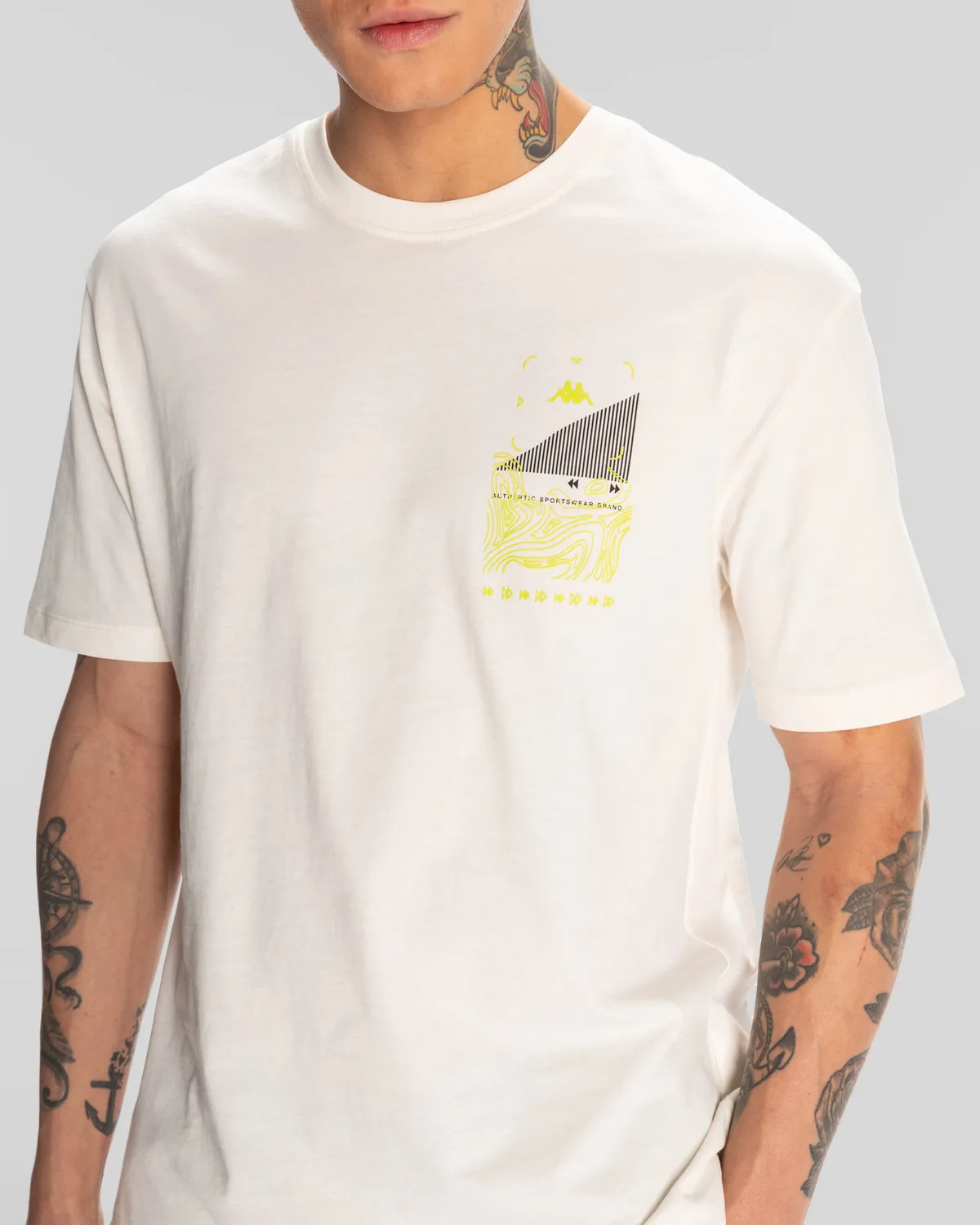 Beyaz Authentic Spacetime T-Shirt Erkek Beyaz Regular Fit Tişört