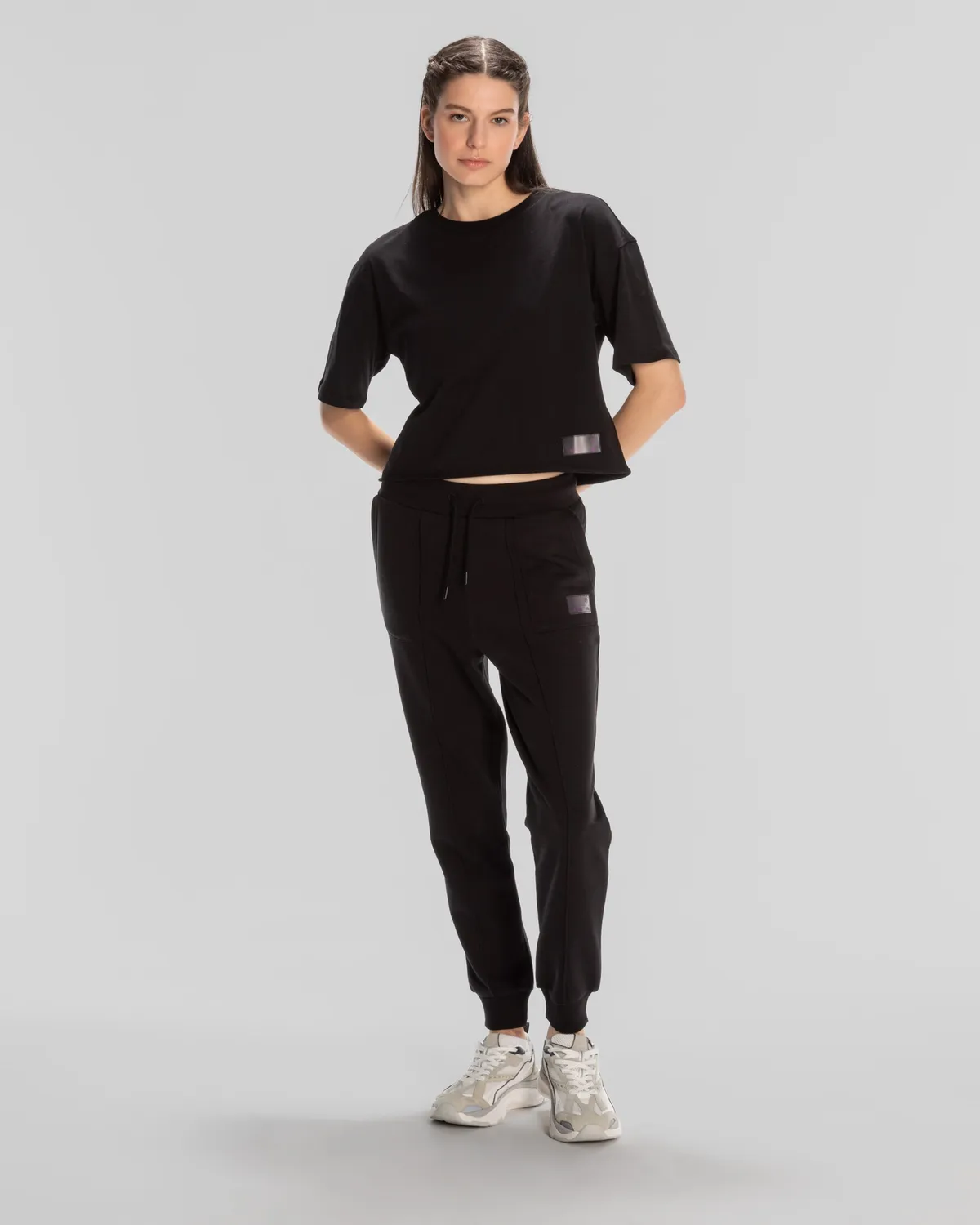 Siyah Authentic Lily Kadın Siyah Regular Fit Tişört